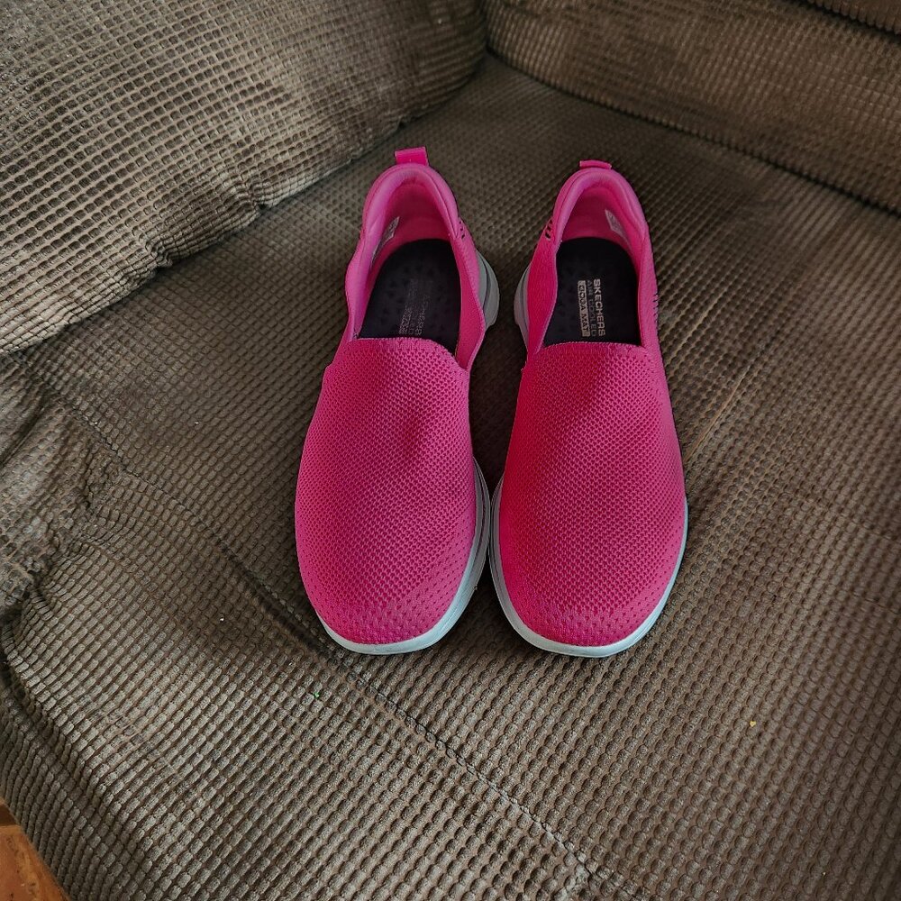 Pink Size 8 SKECHERS GO WALK Slide On Shoes